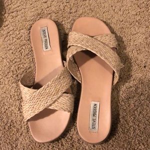 Steve Madden straw slides. Size 8.